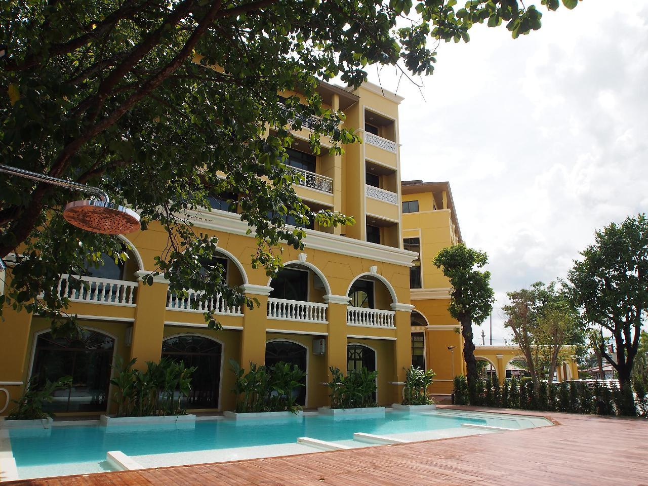 The Pineapple Hotel Krabi Exterior photo
