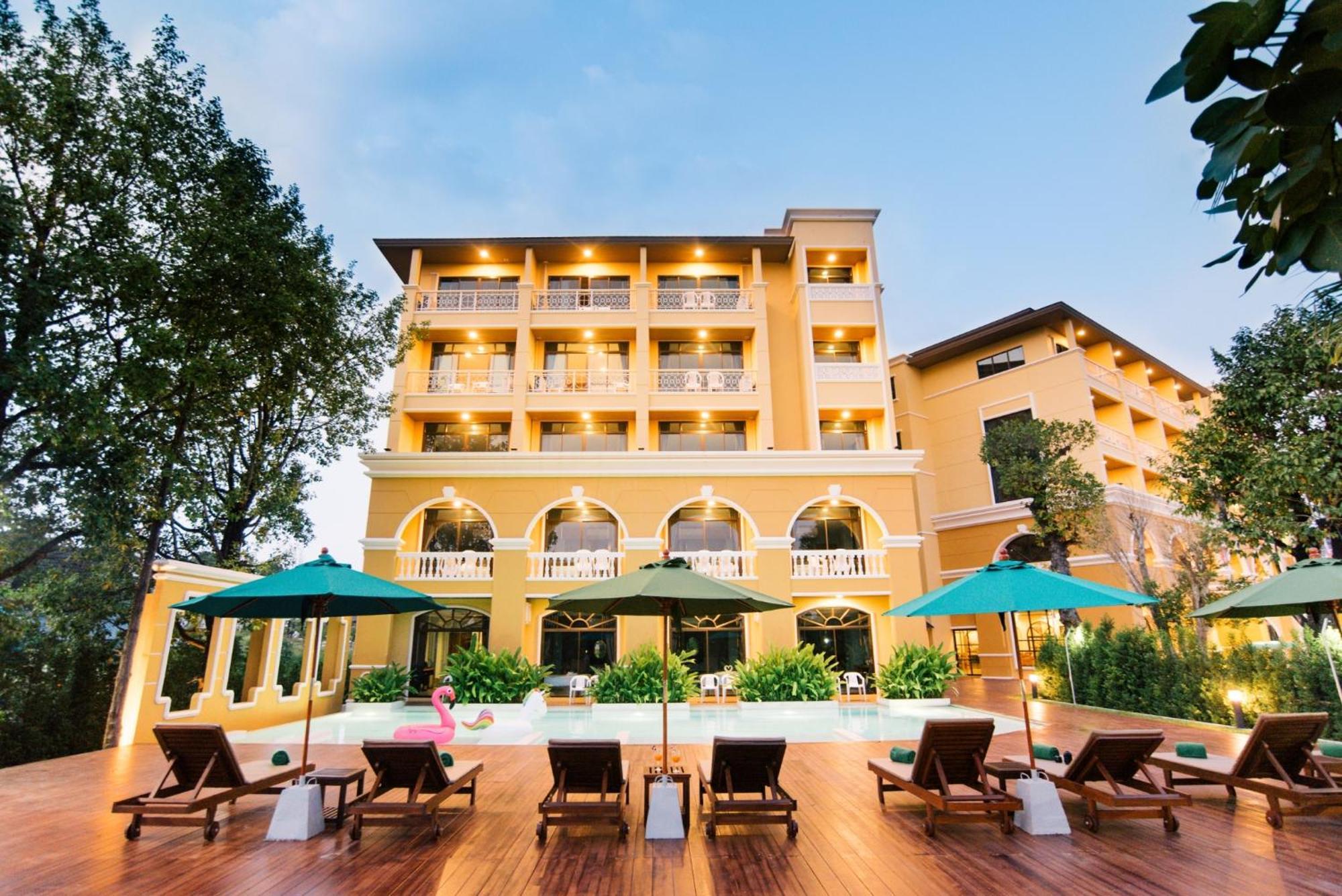 The Pineapple Hotel Krabi Exterior photo