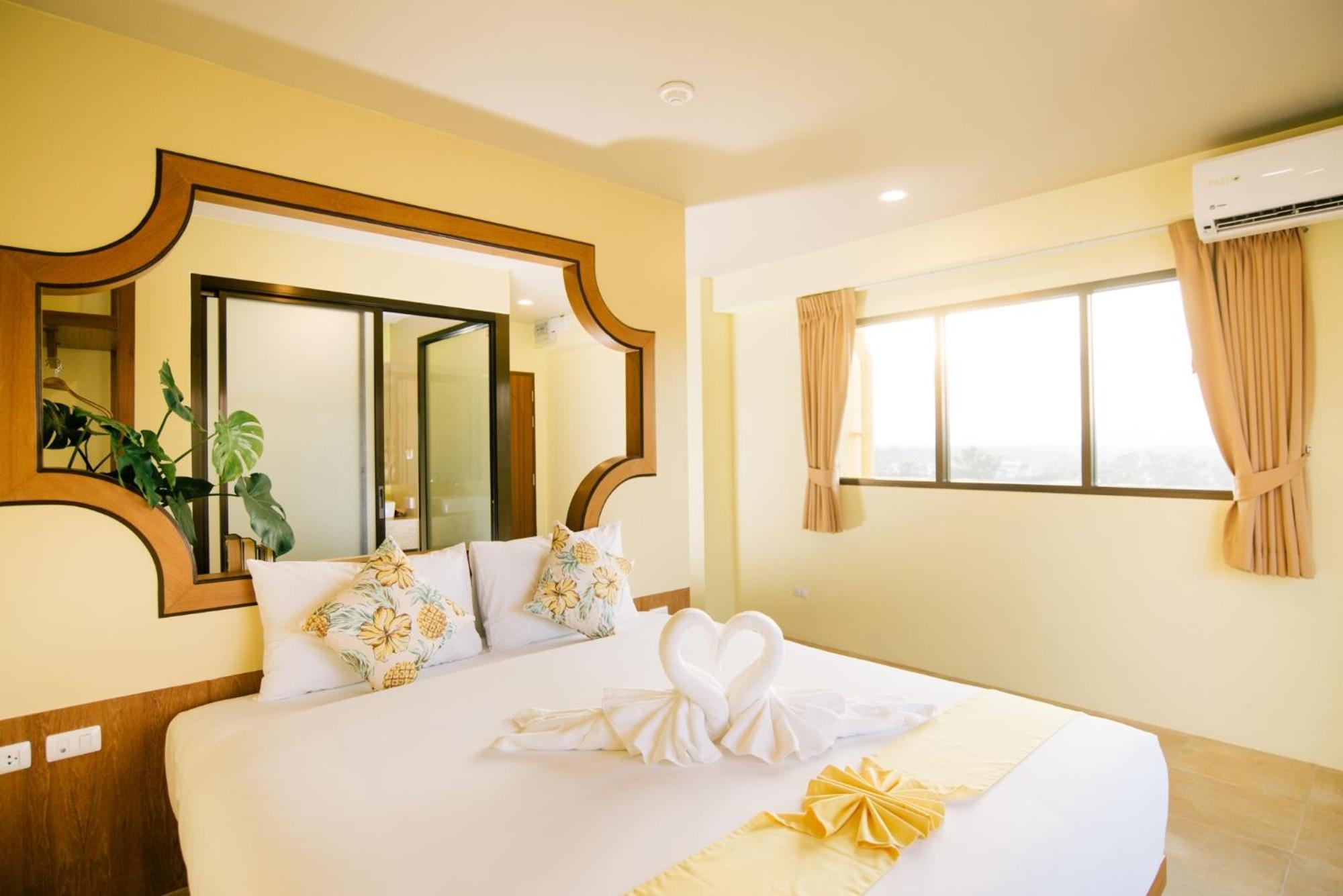 The Pineapple Hotel Krabi Exterior photo