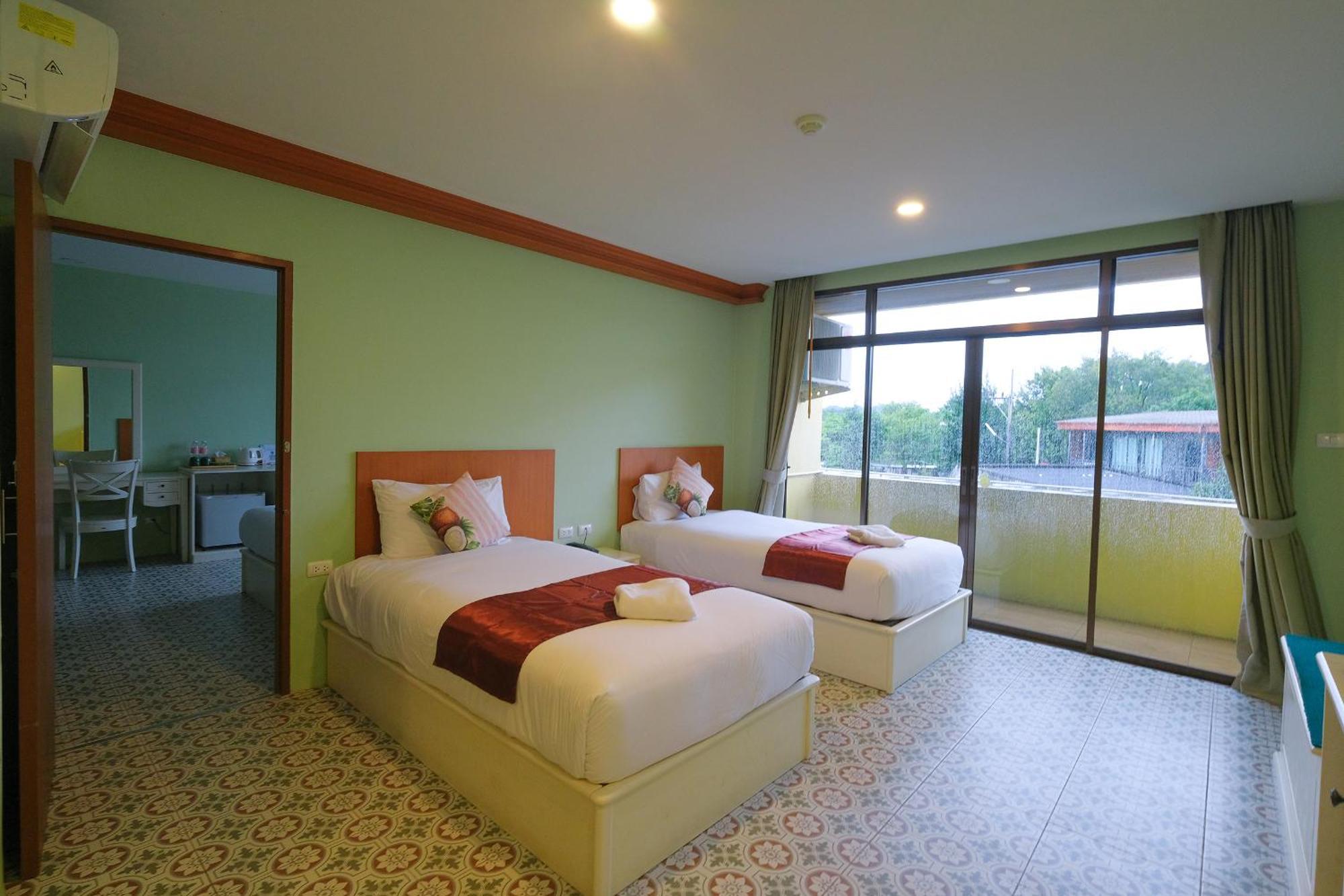 The Pineapple Hotel Krabi Exterior photo