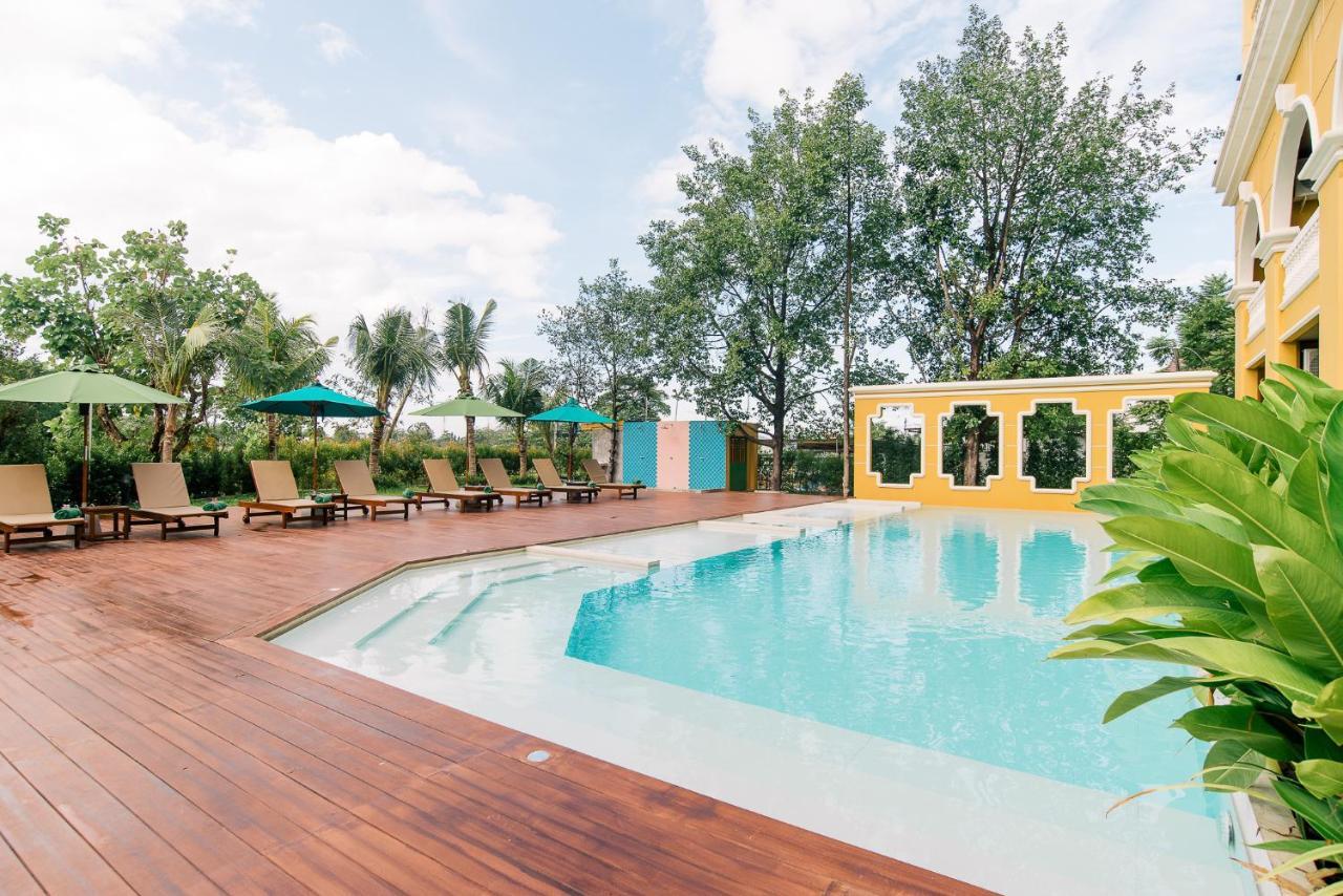 The Pineapple Hotel Krabi Exterior photo