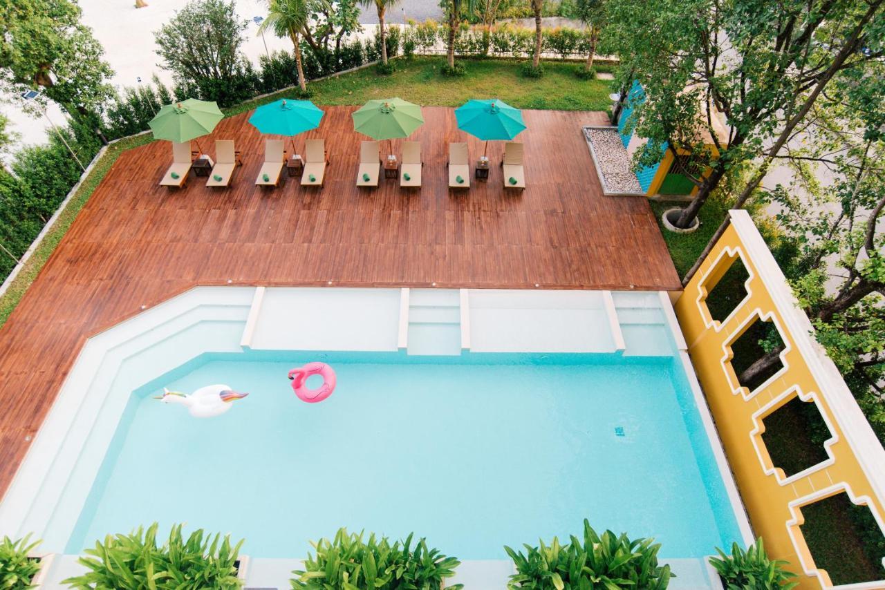 The Pineapple Hotel Krabi Exterior photo